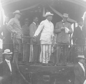 Fedora vs Panama Hats - President Roosevelt sporting a Panama hat